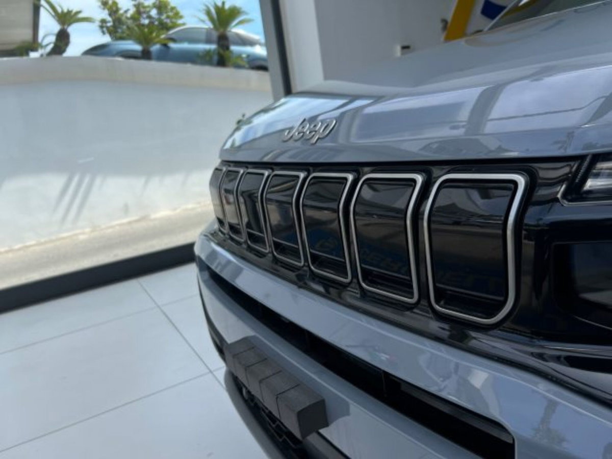 Jeep Avenger 1.2 turbo Summit fwd 100cv (10)