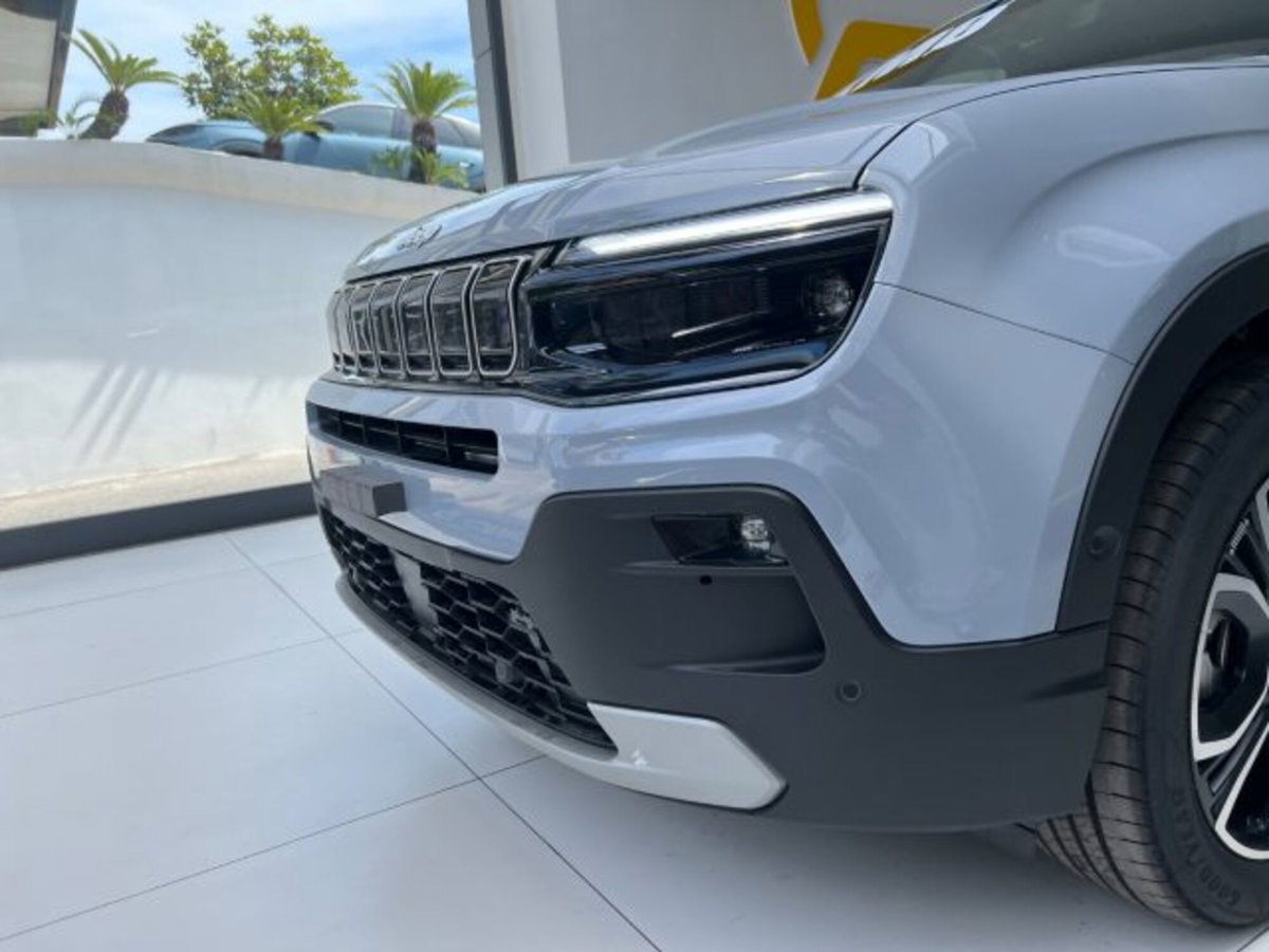 Jeep Avenger 1.2 turbo Summit fwd 100cv (12)