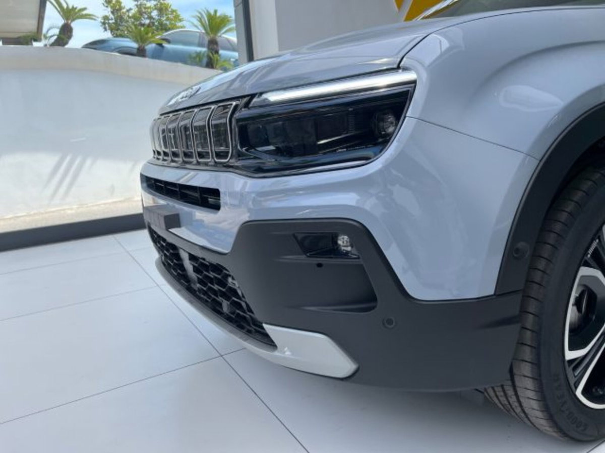 Jeep Avenger 1.2 turbo Summit fwd 100cv (13)