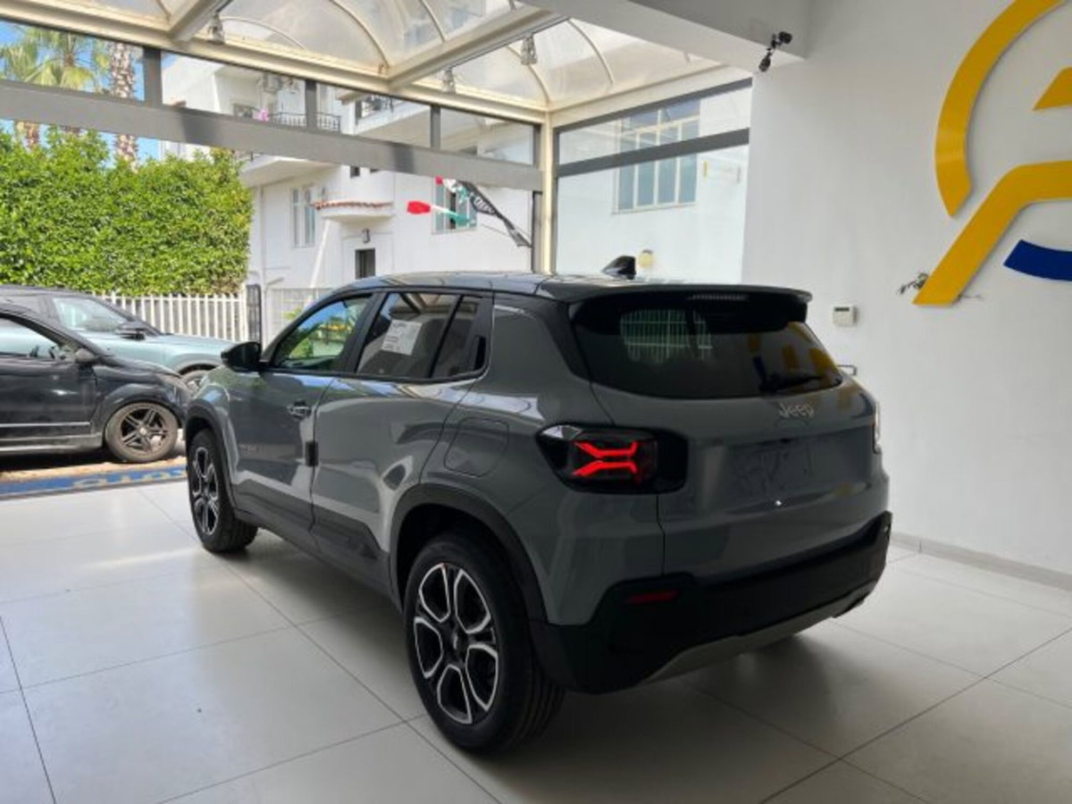 Jeep Avenger 1.2 turbo Summit fwd 100cv (15)