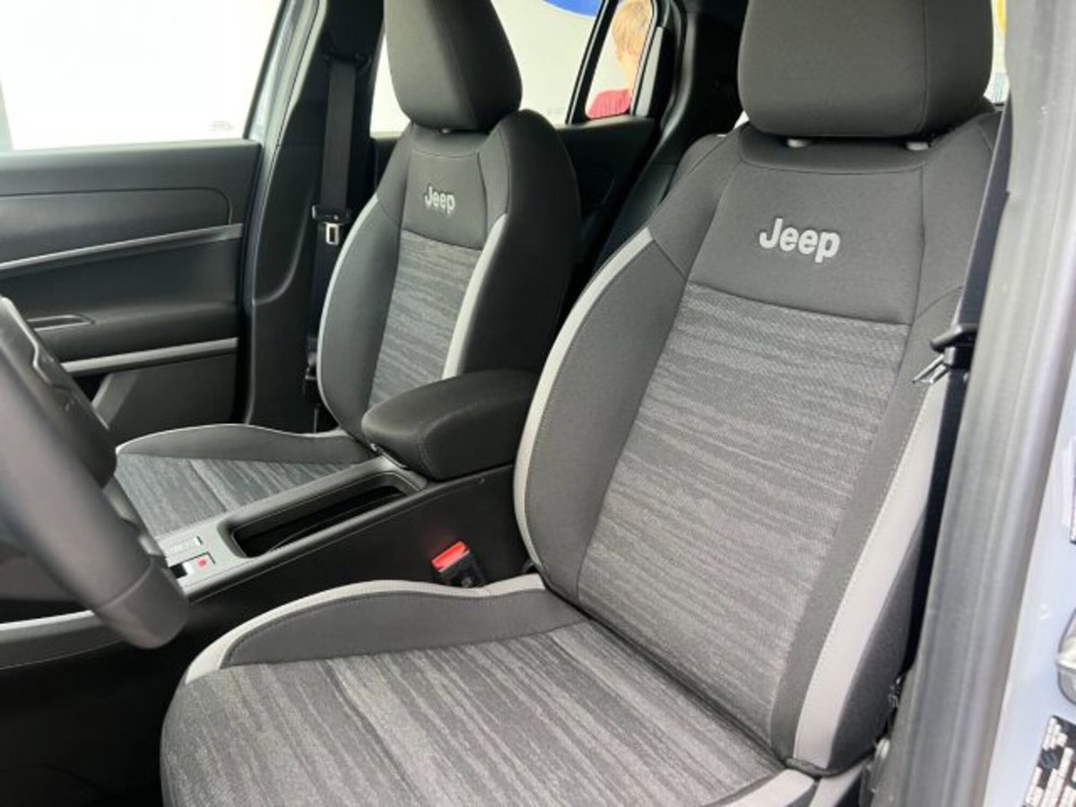 Jeep Avenger 1.2 turbo Longitude fwd 100cv (17)