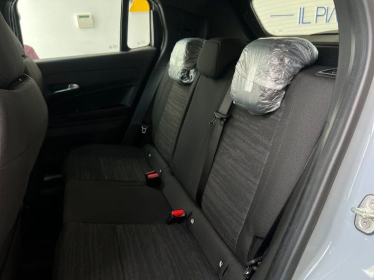 Jeep Avenger 1.2 turbo Longitude fwd 100cv (20)