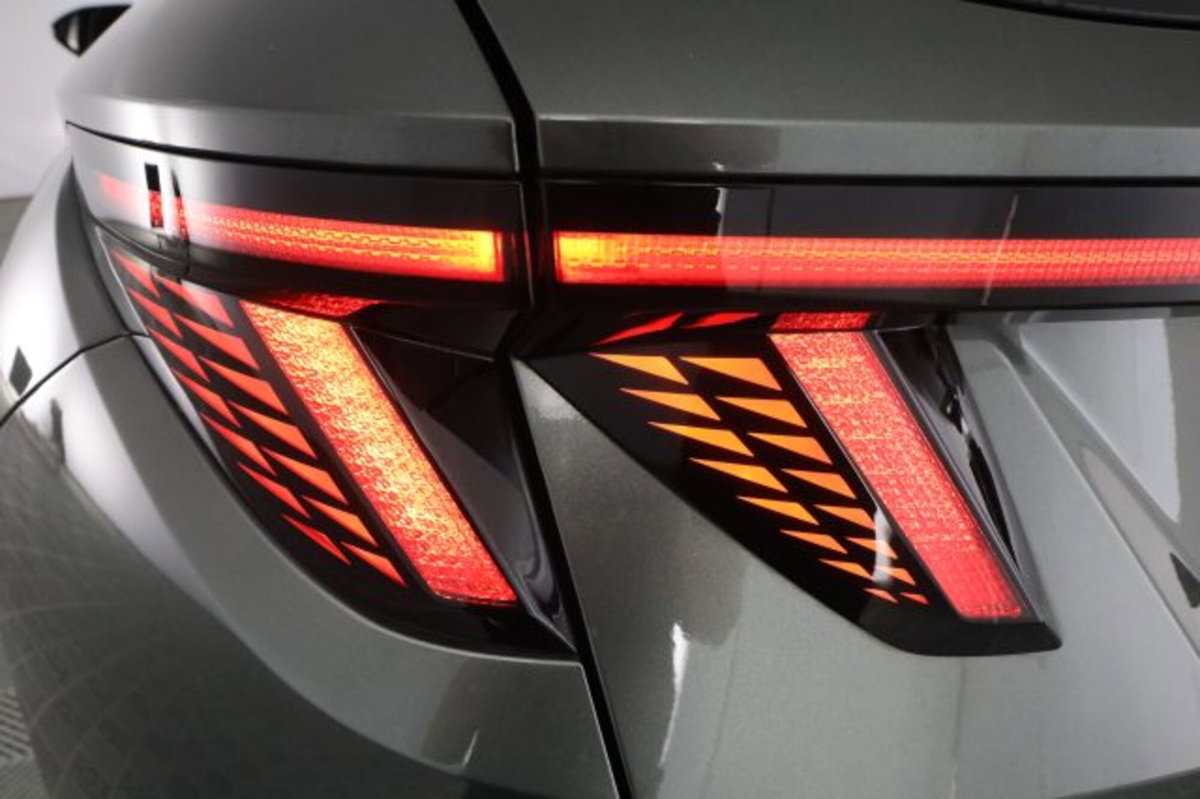 Hyundai Tucson 1.6 t-gdi 48V Exellence 2wd dct (10)