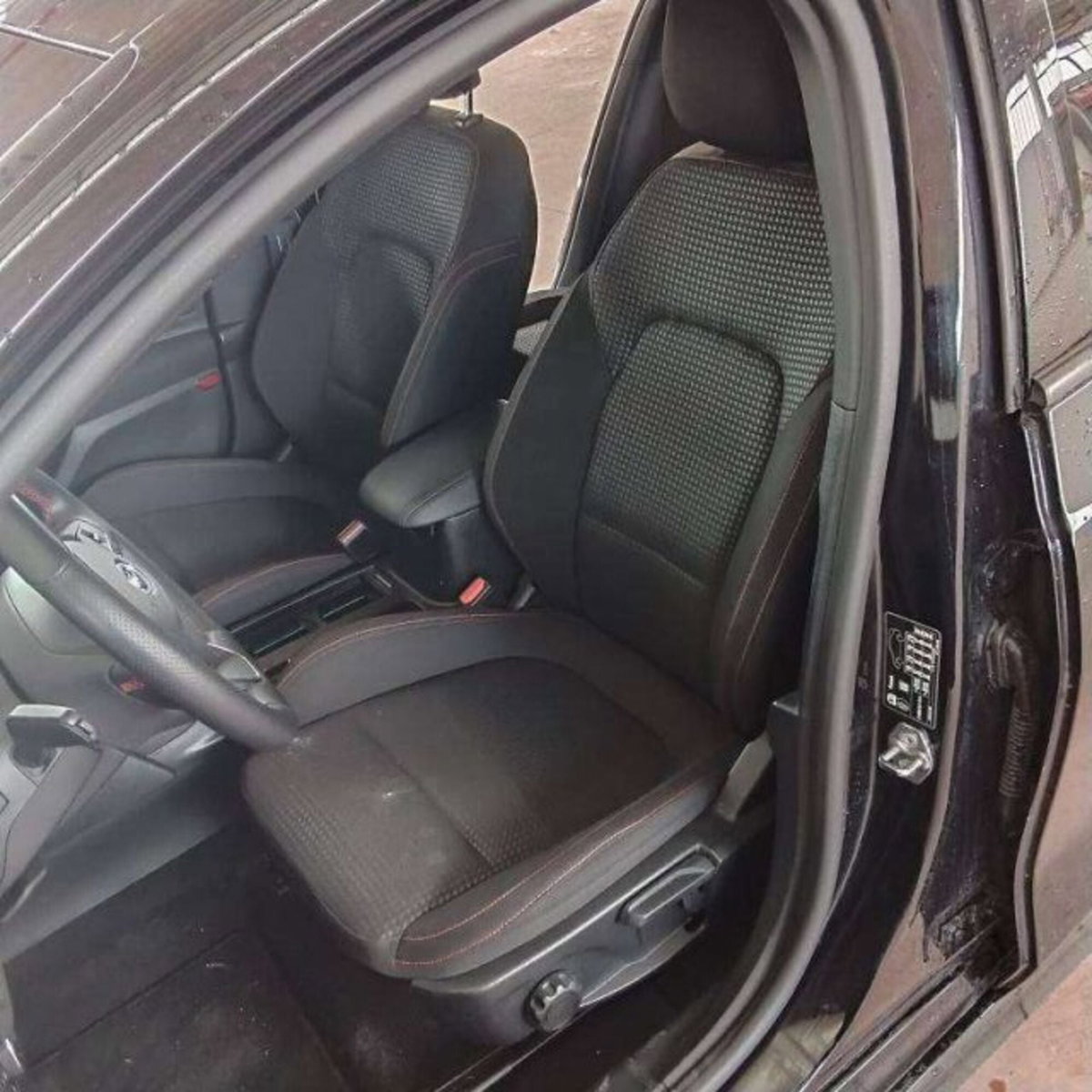Ford Focus 1.0t ecoboost h ST-Line 155cv powershift (12)