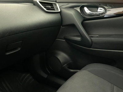 Nissan Qashqai 1.5 dCi N-Connecta (17)