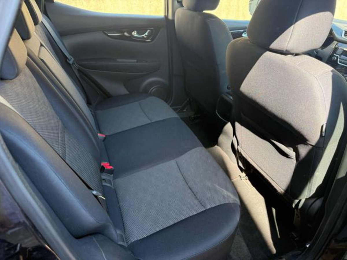 Nissan Qashqai 1.2 DIG-T Tekna (12)