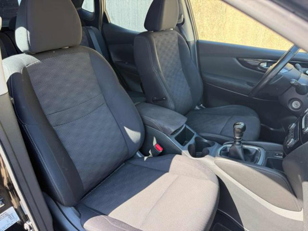 Nissan Qashqai 1.2 DIG-T Tekna (14)