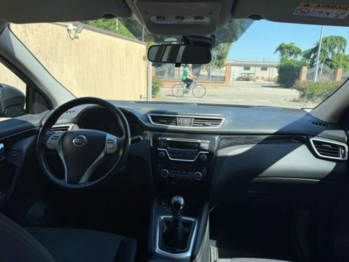 Nissan Qashqai 1.2 DIG-T Tekna (15)