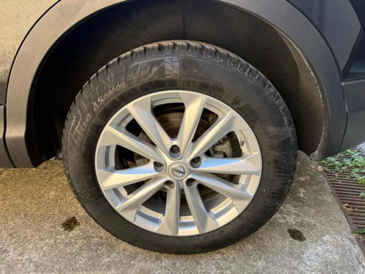 Nissan Qashqai 1.2 DIG-T Tekna (8)