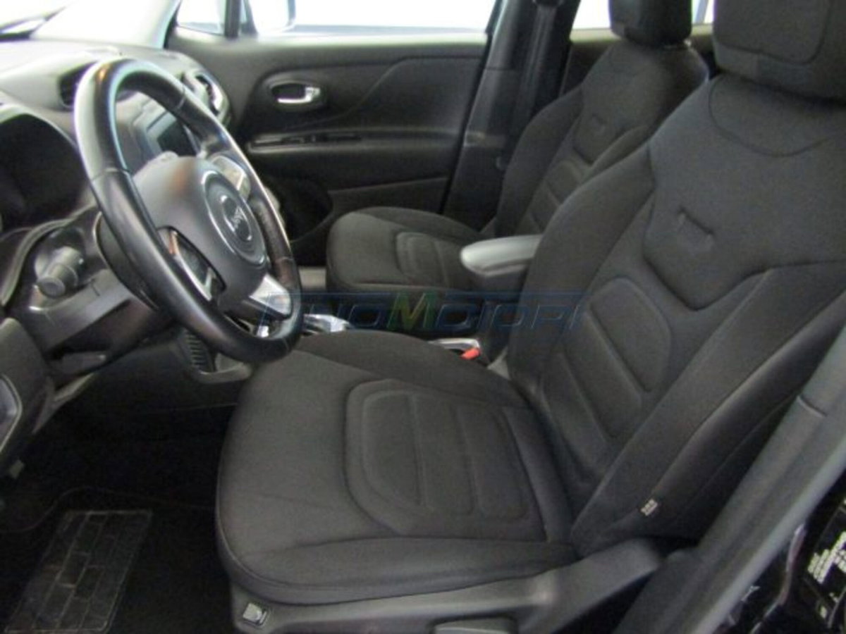 Jeep Renegade 1.6 Mjt DDCT 120 CV Limited (6)