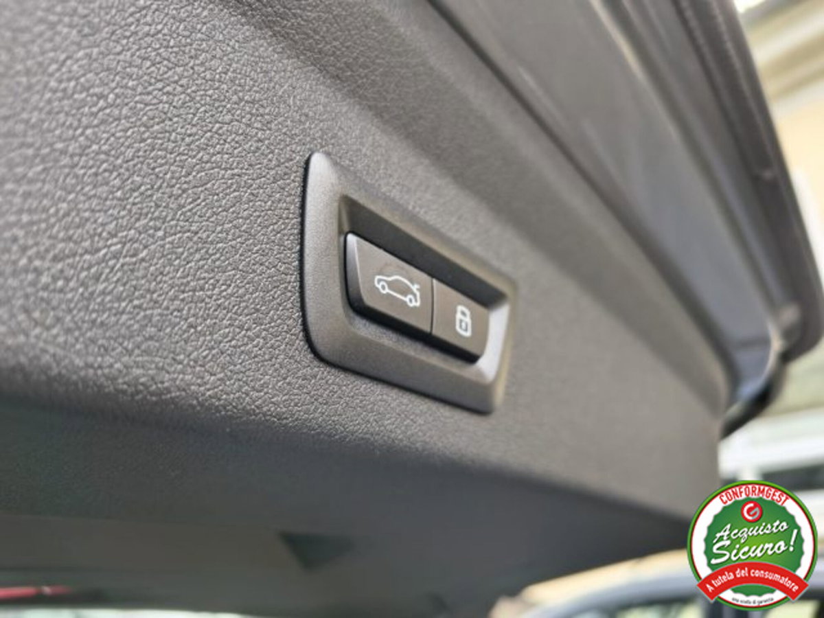 BMW Serie 1 120 48V MSport Pro auto (12)