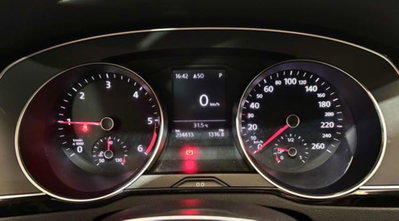 Volkswagen Passat Variant 2.0 TDI DSG Highline BlueMotion Technology (18)