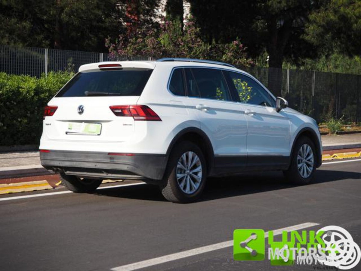 Volkswagen Tiguan 2.0 TDI 150CV 4MOTION DSG Sport & Style BMT (2)