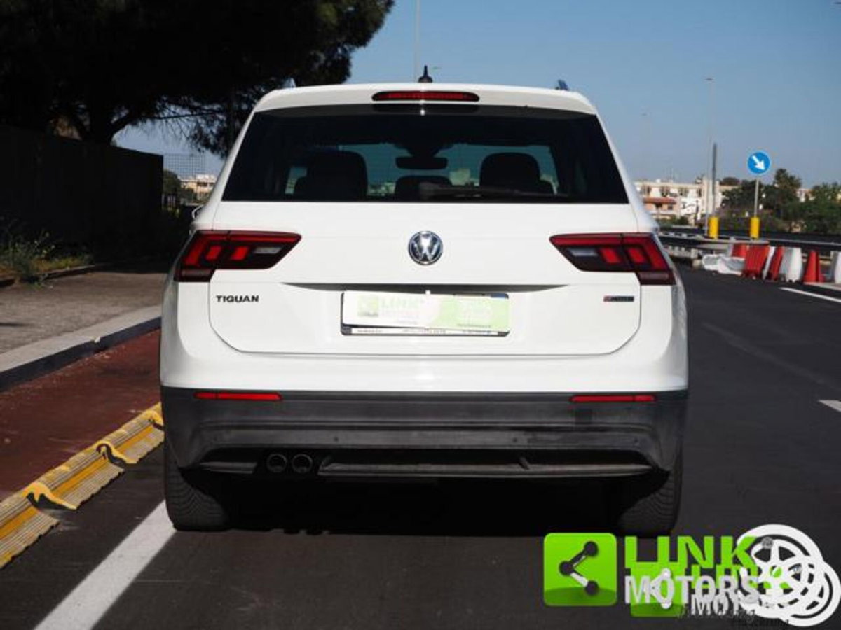 Volkswagen Tiguan 2.0 TDI 150CV 4MOTION DSG Sport & Style BMT (8)