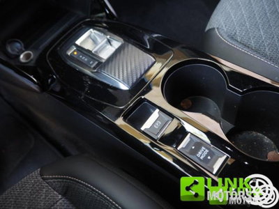 Peugeot 2008 BlueHDi 130 S&S EAT8 Allure Pack (15)