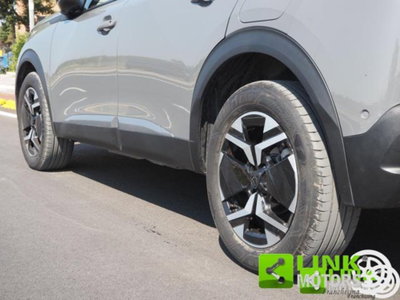 Peugeot 2008 BlueHDi 130 S&S EAT8 Allure Pack (9)