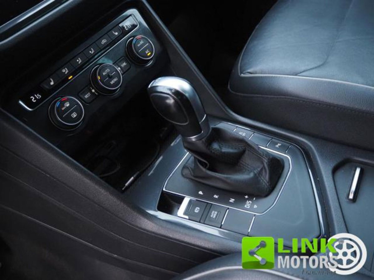 Volkswagen Tiguan 2.0 TDI SCR DSG Business BlueMotion Technology (16)
