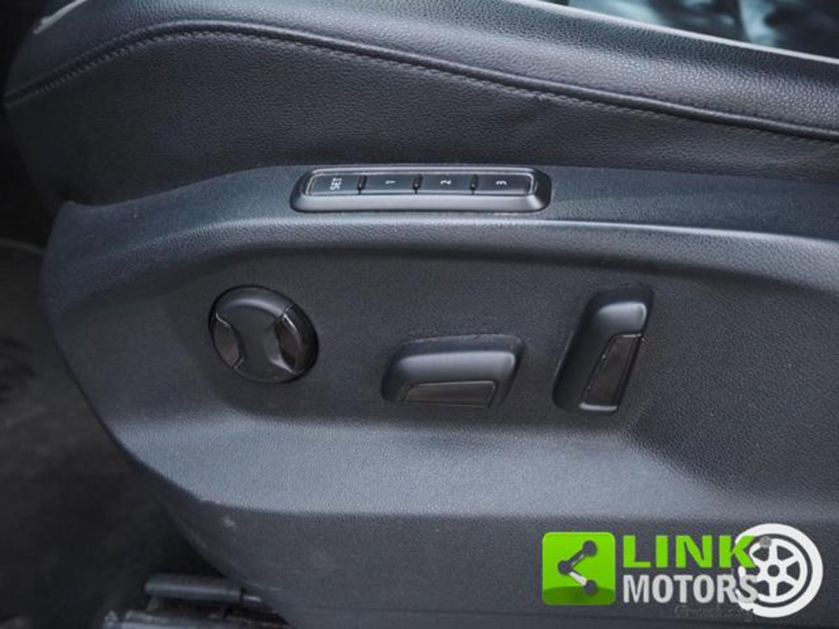 Volkswagen Tiguan 2.0 TDI SCR DSG Business BlueMotion Technology (6)