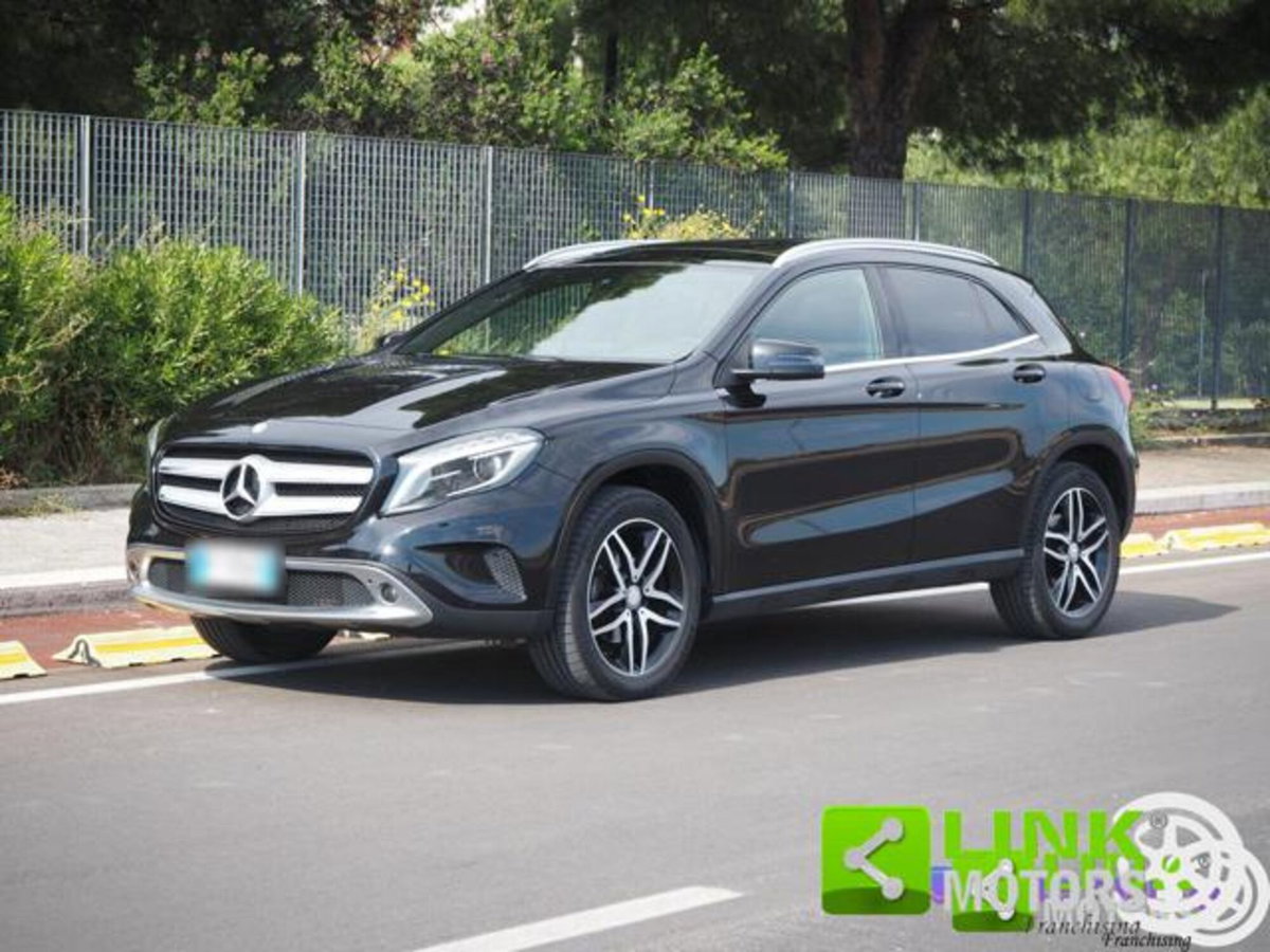 Mercedes-Benz GLA SUV 200 d Automatic 4Matic Premium