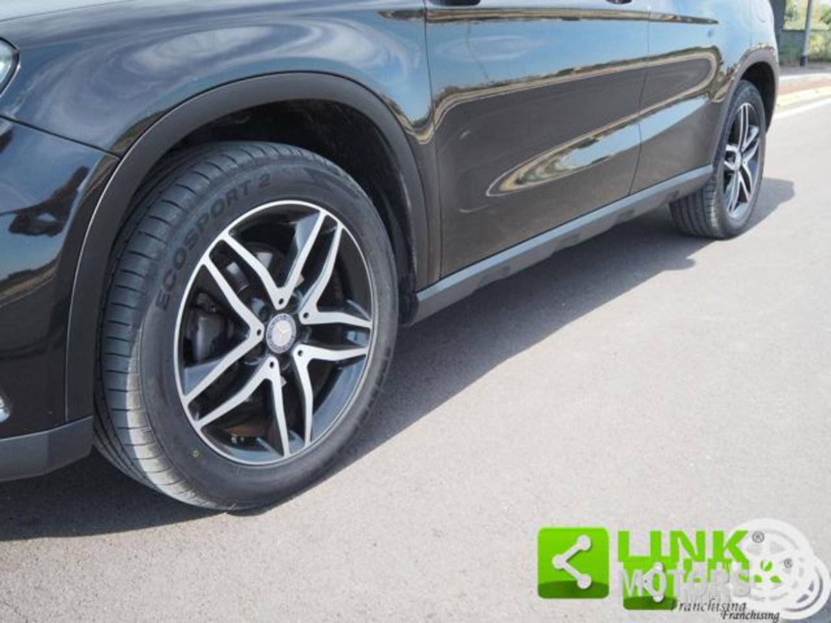 Mercedes-Benz GLA SUV 200 d Automatic 4Matic Premium (10)