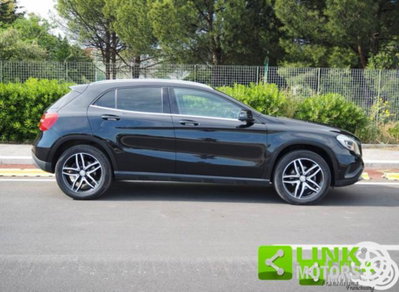 Mercedes-Benz GLA SUV 200 d Automatic 4Matic Premium (19)