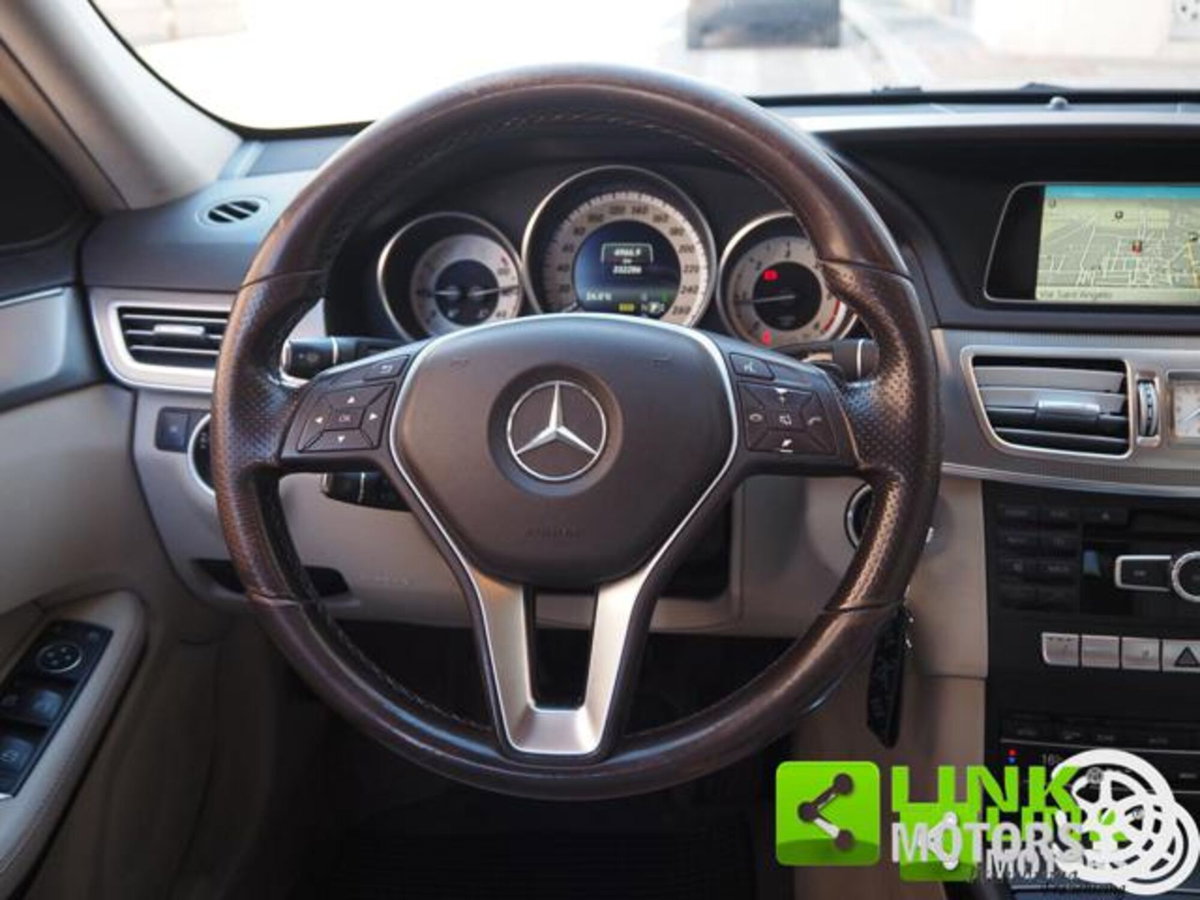 Mercedes-Benz Classe E Station Wagon 220 CDI Premium (11)