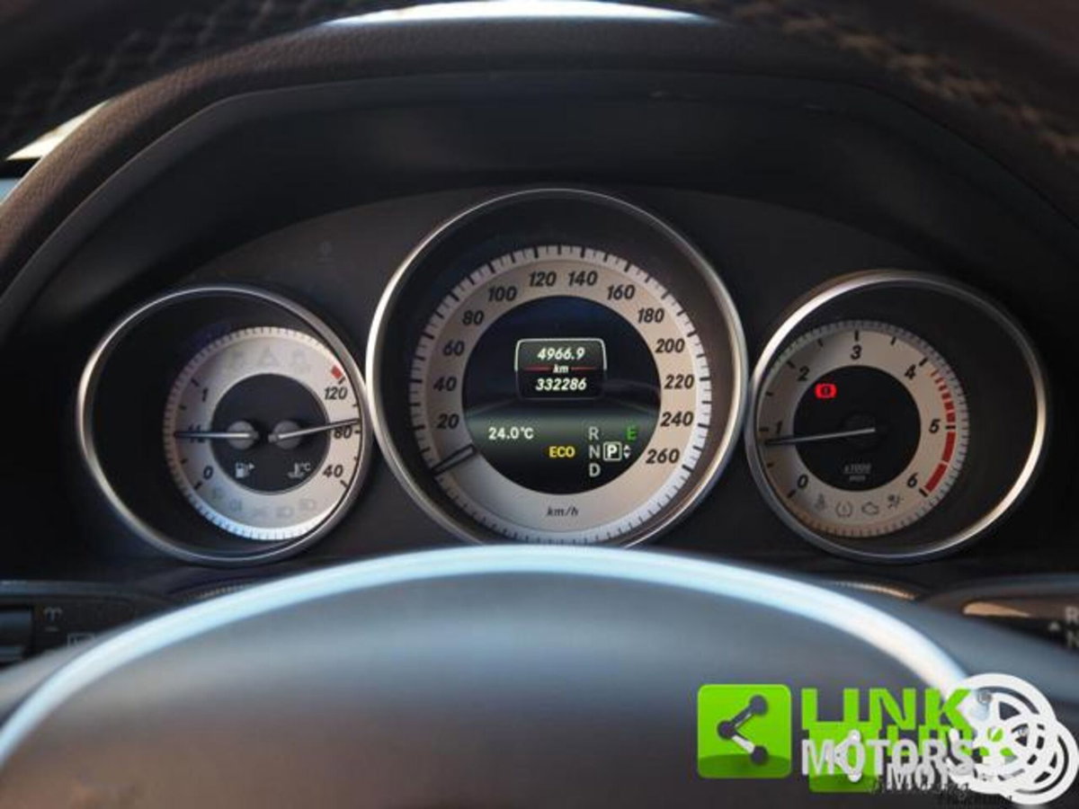 Mercedes-Benz Classe E Station Wagon 220 CDI Premium (12)