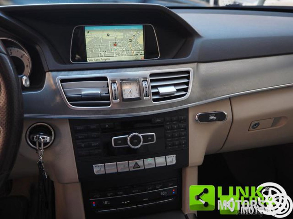 Mercedes-Benz Classe E Station Wagon 220 CDI Premium (13)