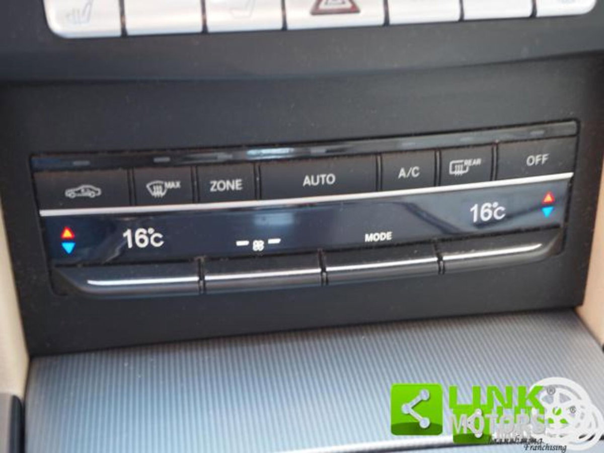 Mercedes-Benz Classe E Station Wagon 220 CDI Premium (16)