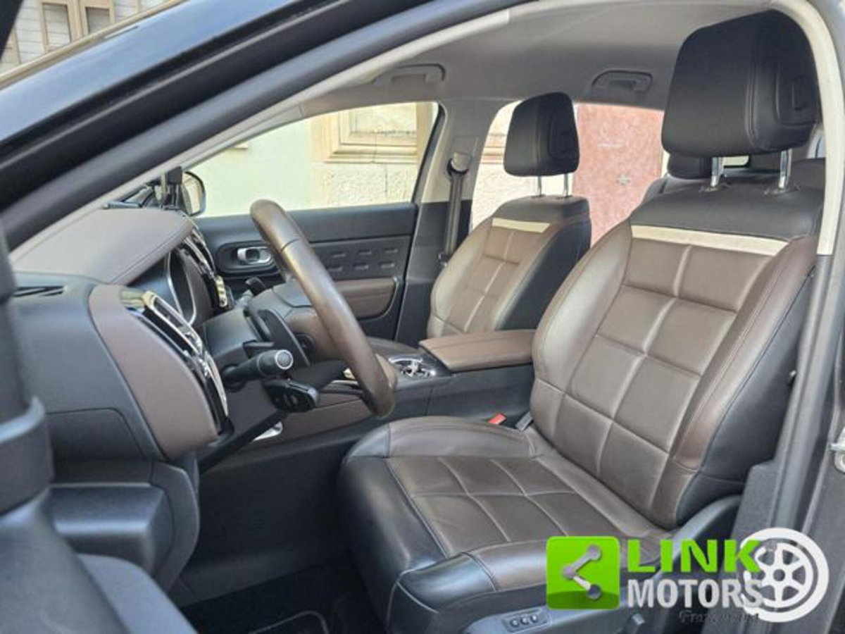 Citroen C5 Aircross Aircross Hybrid 225 E-EAT8 Shine (5)