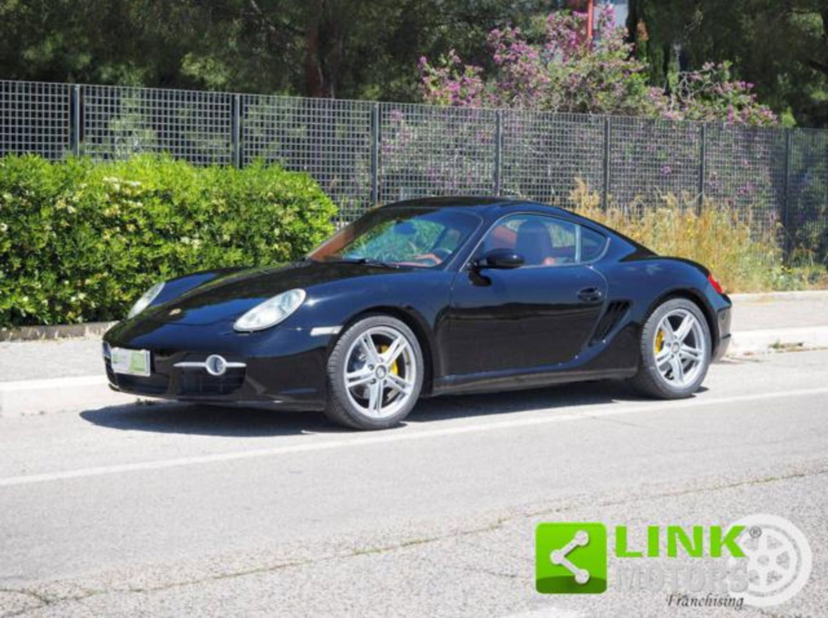 Porsche Cayman 2.7