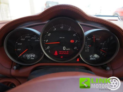 Porsche Cayman 2.7 (11)