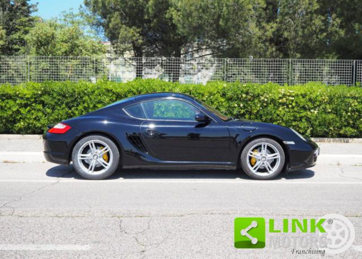 Porsche Cayman 2.7 (3)