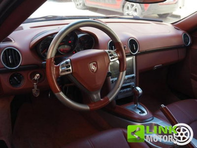 Porsche Cayman 2.7 (4)