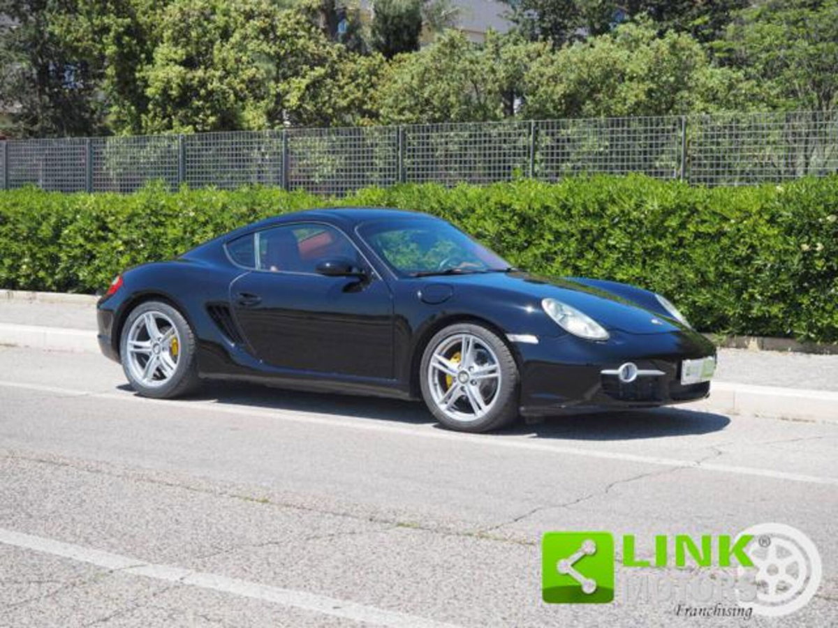 Porsche Cayman 2.7 (7)