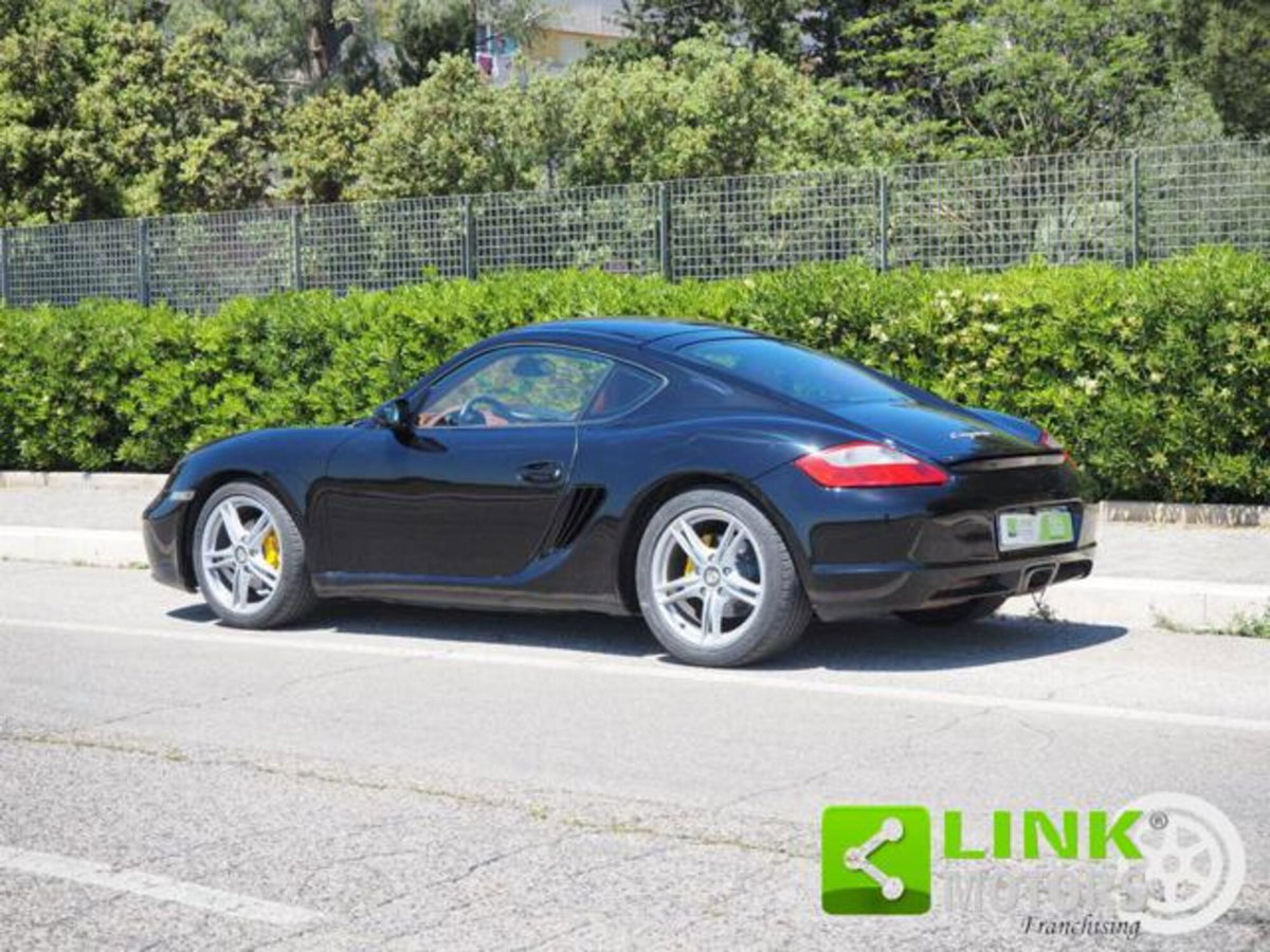 Porsche Cayman 2.7 (8)