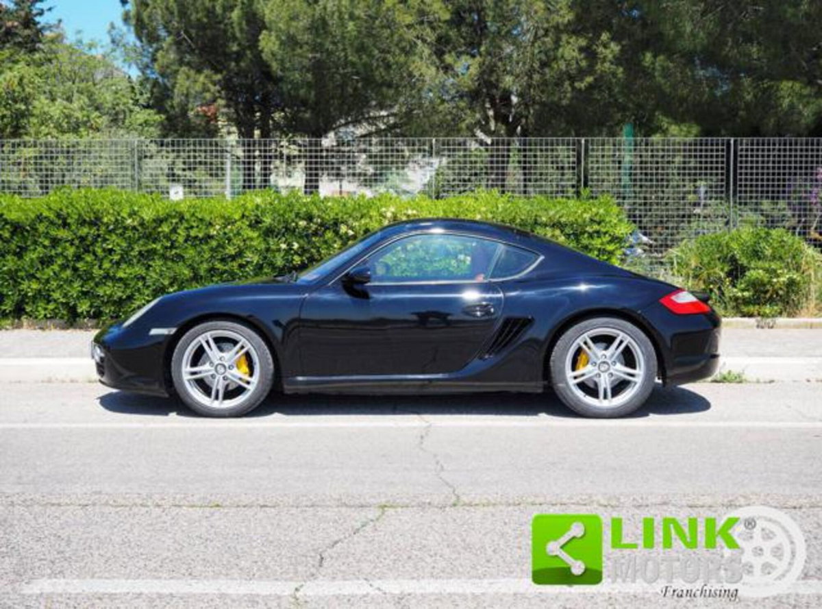 Porsche Cayman 2.7 (9)