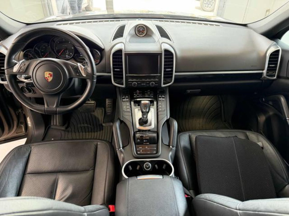 Porsche Cayenne 3.0 Diesel (12)