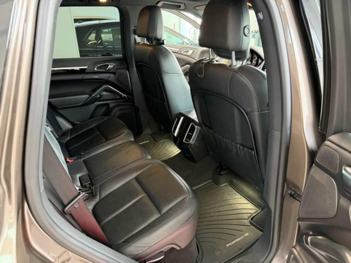 Porsche Cayenne 3.0 Diesel (17)