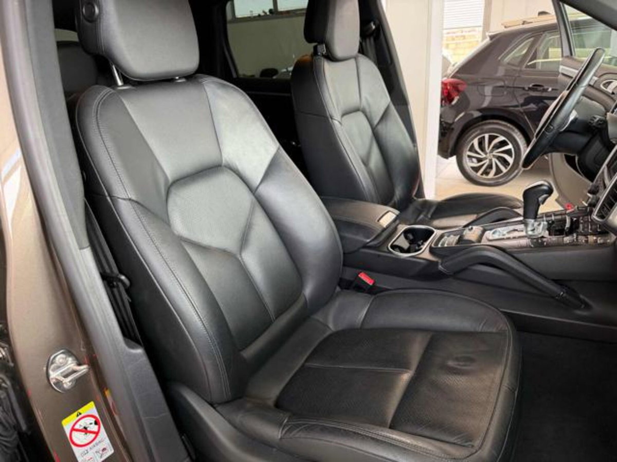 Porsche Cayenne 3.0 Diesel (18)