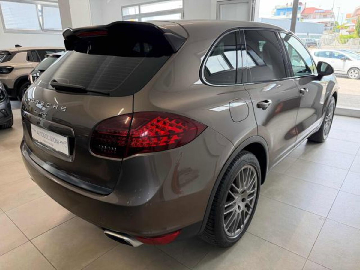 Porsche Cayenne 3.0 Diesel (3)