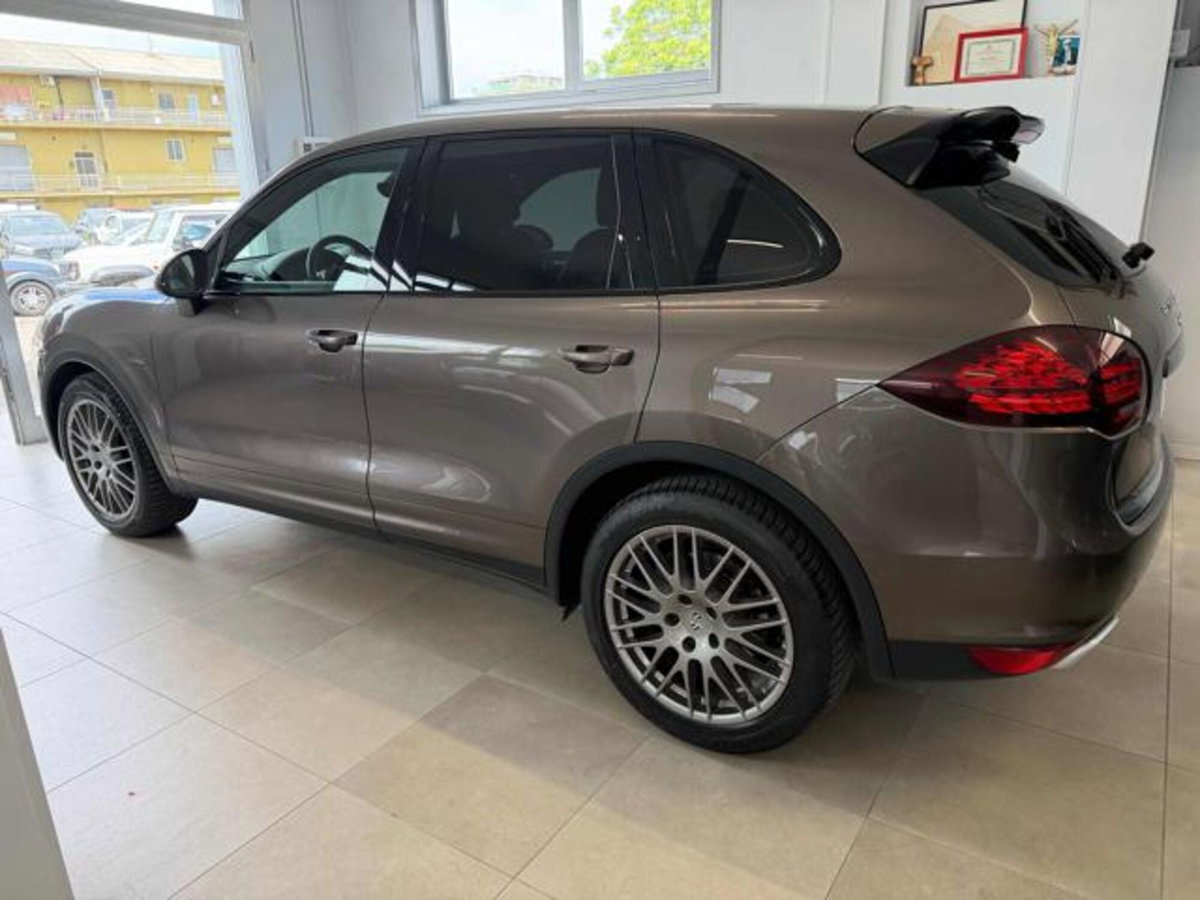 Porsche Cayenne 3.0 Diesel (4)