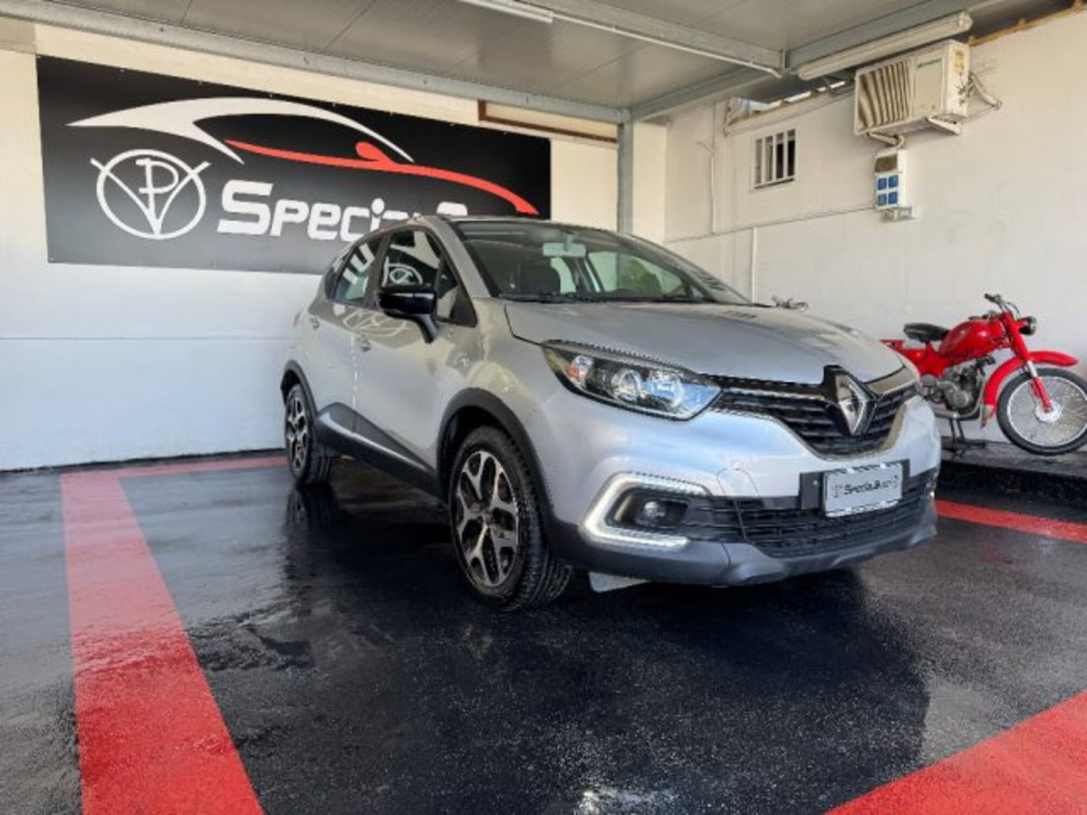 Renault Captur dCi 8V 90 CV EDC Start&Stop Energy Bose (11)