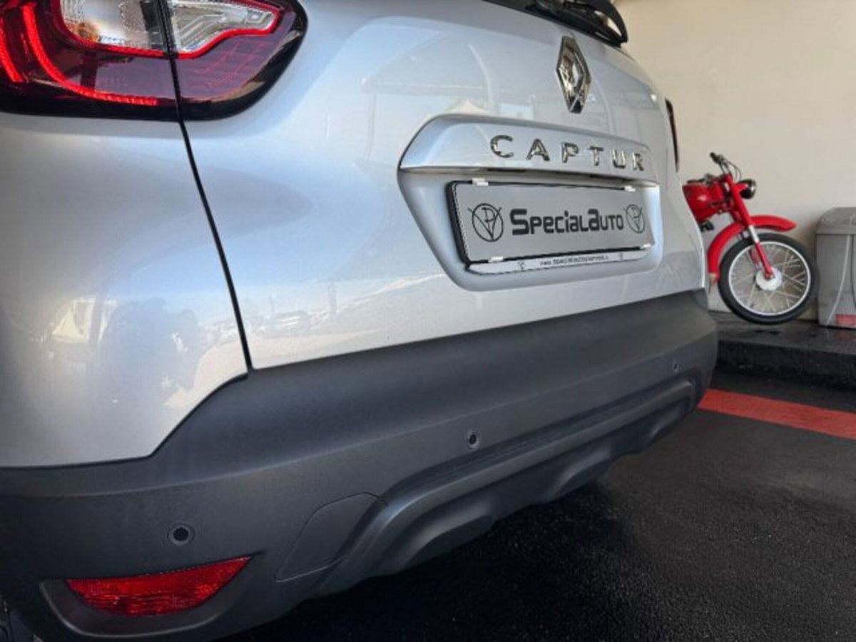 Renault Captur dCi 8V 90 CV EDC Start&Stop Energy Bose (17)