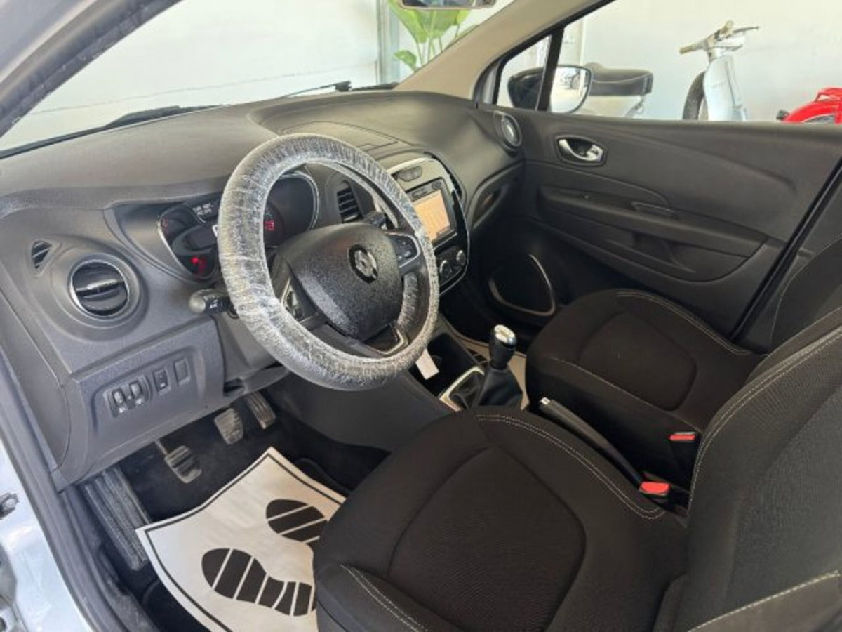 Renault Captur dCi 8V 90 CV EDC Start&Stop Energy Bose (19)
