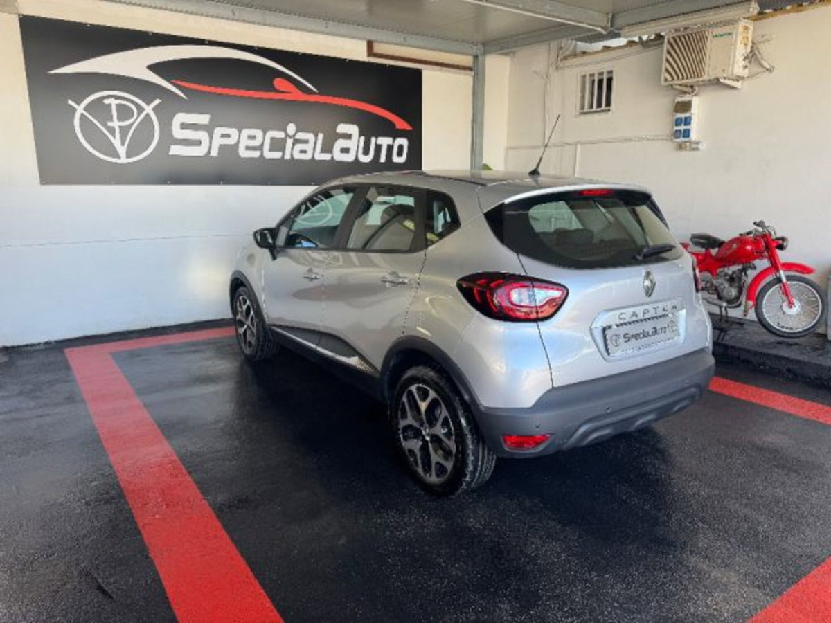 Renault Captur dCi 8V 90 CV EDC Start&Stop Energy Bose (4)