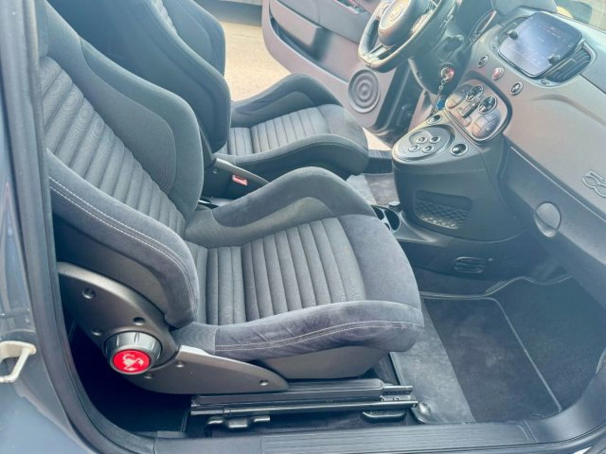 Abarth 595 595 1.4 Turbo T-Jet 180 CV Competizione (11)