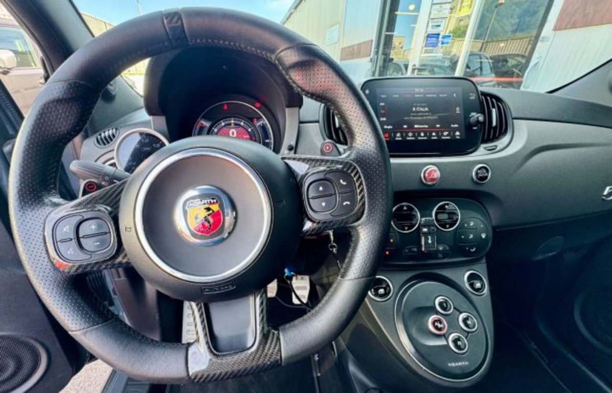 Abarth 595 595 1.4 Turbo T-Jet 180 CV Competizione (12)