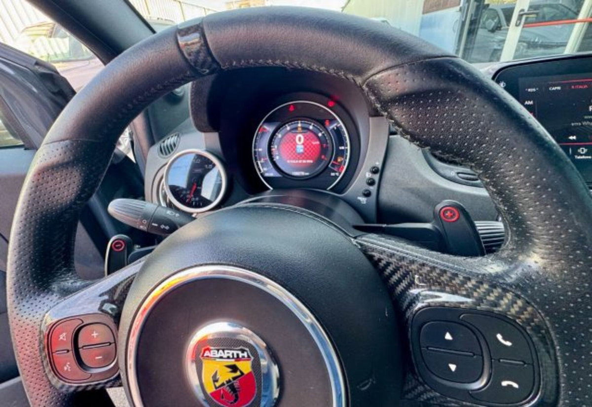 Abarth 595 595 1.4 Turbo T-Jet 180 CV Competizione (15)