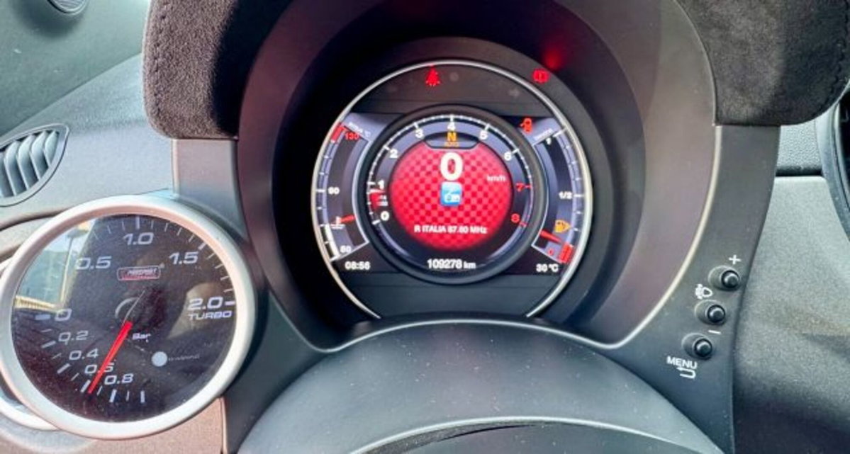 Abarth 595 595 1.4 Turbo T-Jet 180 CV Competizione (16)